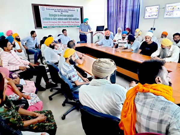 Krishi Vigyan Kendra, Tarn Taran organizes workshop on parasitic problems