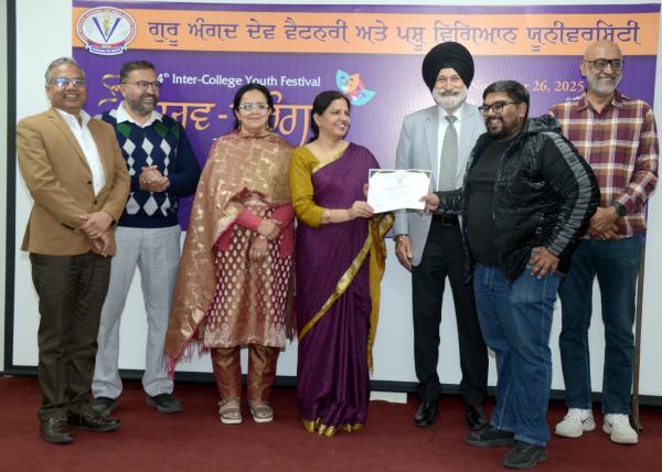 Prize distribution ceremony in the various categories during the 14th Youth Festival 