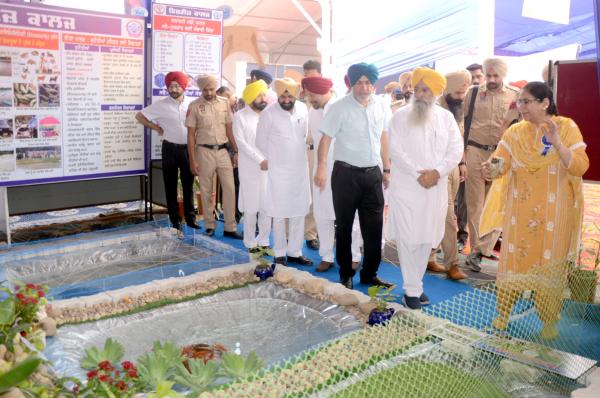 Dignitaries during mela visit