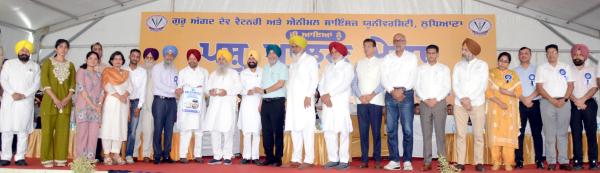 Dignitaries launched different value added products. ‘Makhmali Cream Cheese’ is a high-value-added dairy product developed from buffalo milk