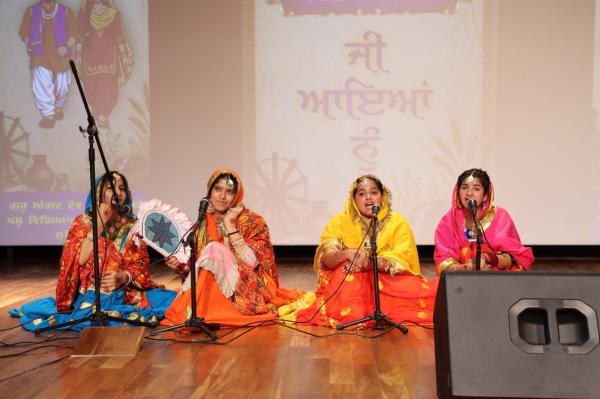 Lammi haek wale geet Competition in the Virasat Mela