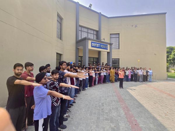 To further strengthen its commitment to the “Nasha Mukt Yuva Abhiyan,” the University has initiated a series of physical anti-drug pledge programmes across its campus, off-campus institutions and affiliated colleges