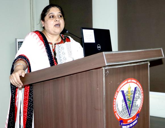 Dr. Ashish Virk, Director, Panjab University Regional Centre, Ludhiana Addressing