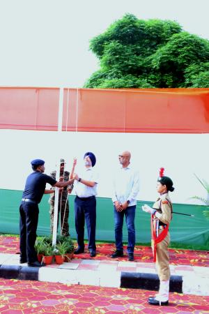 Dr. Jatinder Paul Singh Gill, Vice-Chancellor, hoisted the national flag and paid homage to the freedom fighters